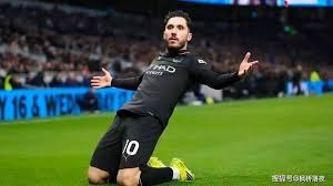 铜梁龙李镇全谈冲超：有这么多人支持我们，为什么不能冲超？